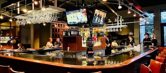 Holiday Inn Bloomington-Airport by IHG