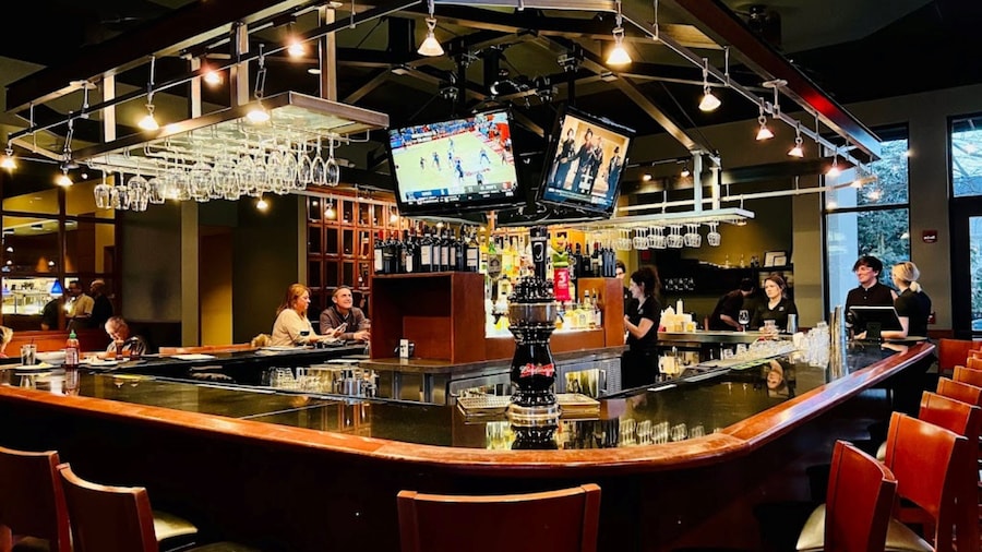 Holiday Inn Bloomington-Airport by IHG