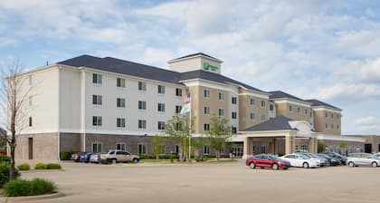 Holiday Inn Bloomington-Airport, an IHG Hotel