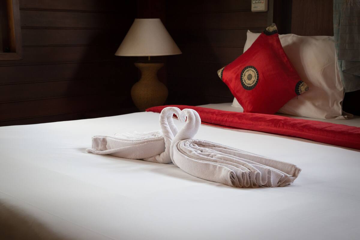 In-room safe, desk, blackout drapes, WiFi (free)