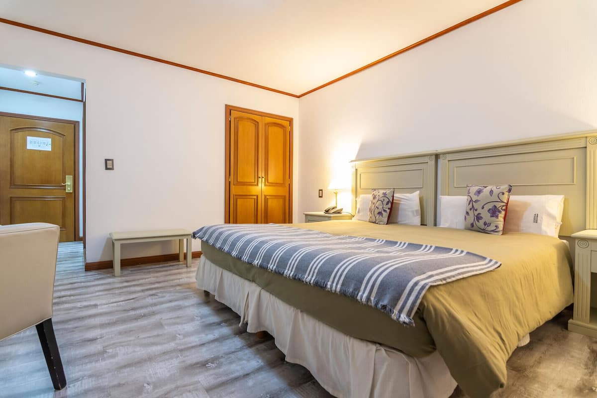 Premium bedding, down comforters, pillowtop beds, minibar