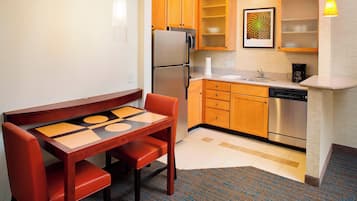 Studio, 1 King Bed with Sofa bed | Private kitchen | Fridge, microwave, stovetop, coffee/tea maker