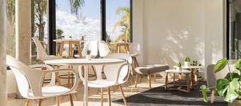 AZZ 瓦倫西亞戰術飯店