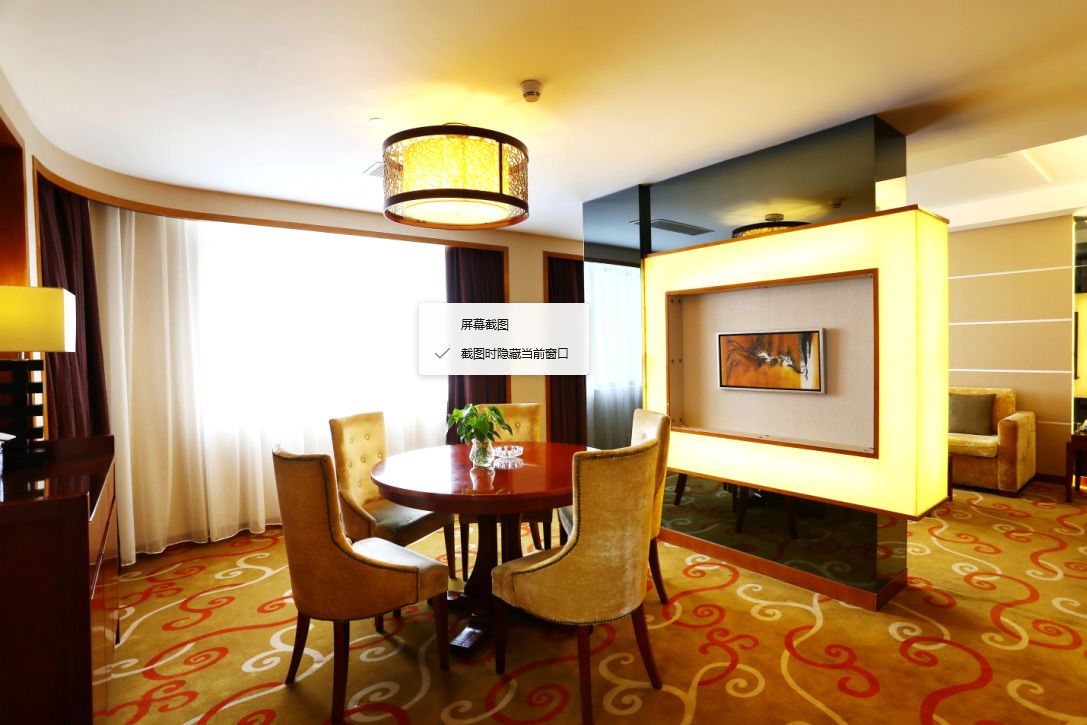 Fridge, microwave, coffee/tea maker