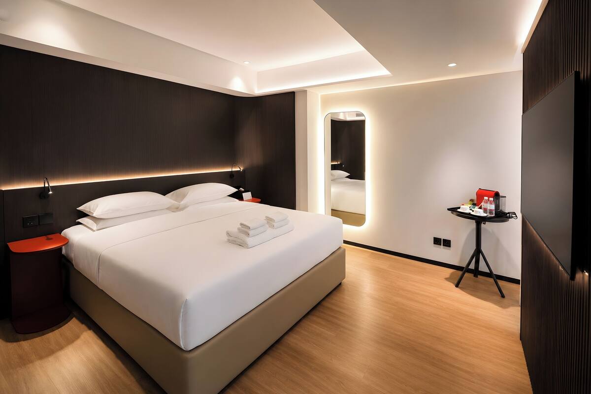 Minibar y caja de seguridad en la habitación 