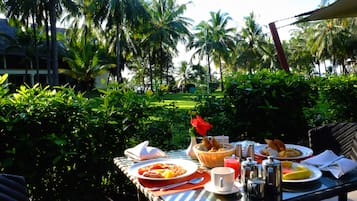 3 Restaurants, Frühstück, Mittagessen, Fisch und Meeresfrüchte