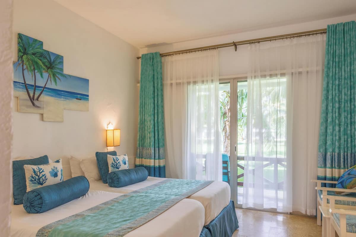 Dobbelt- eller tomannsrom – standard, hageutsikt | Sengetøy i egyptisk bomull og sengetøy av topp kvalitet