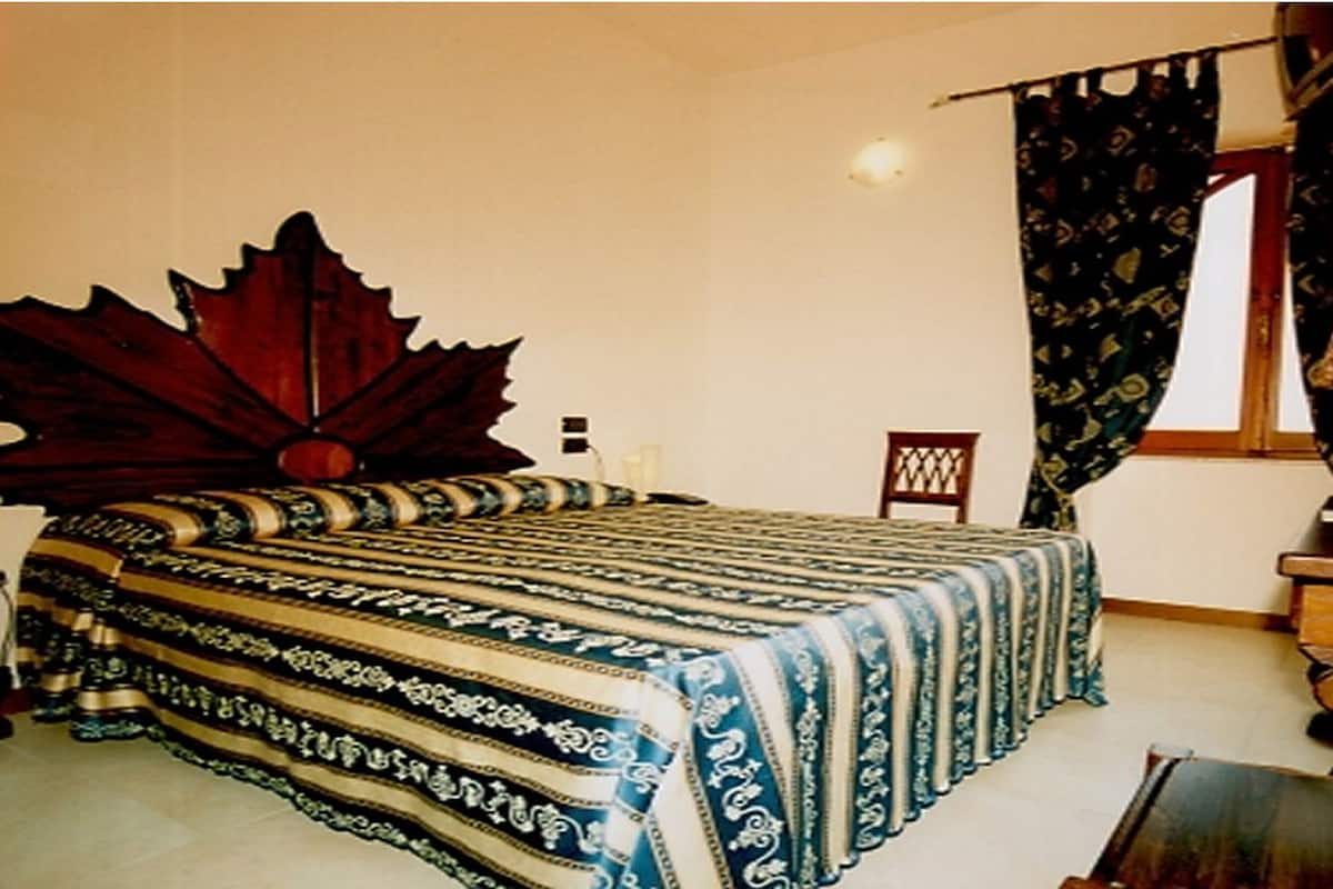 Quarto standard | Camas Select Comfort, frigobar, cofres nos quartos, escrivaninha