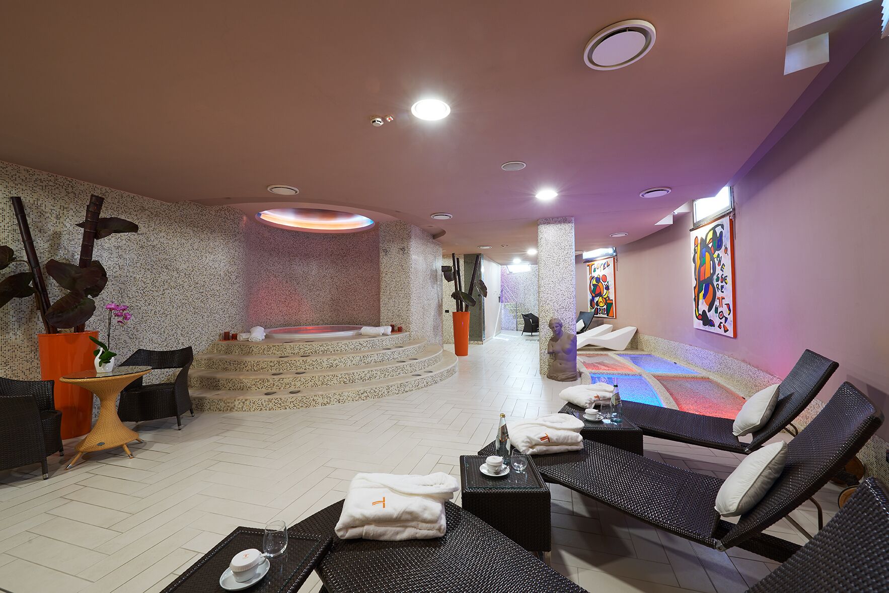 turkish bath/hammam, body treatments, body scrubs, facials, massages
