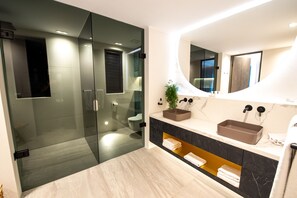 Shower, rainfall showerhead, soap, shampoo
