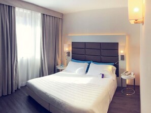 Standard Room, 1 Double Bed | Premium bedding, down comforters, Select Comfort beds, minibar - Mercure Bergamo Aeroporto (Stezzano)