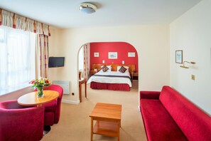 In-room safe, desk, iron/ironing board, free WiFi