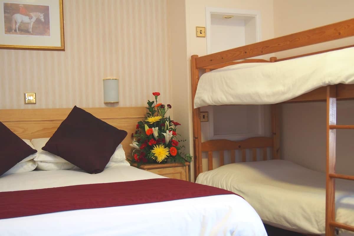In-room safe, desk, iron/ironing board (on request), WiFi (free)