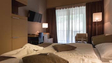 Standard Double or Twin Room ( Forest View )