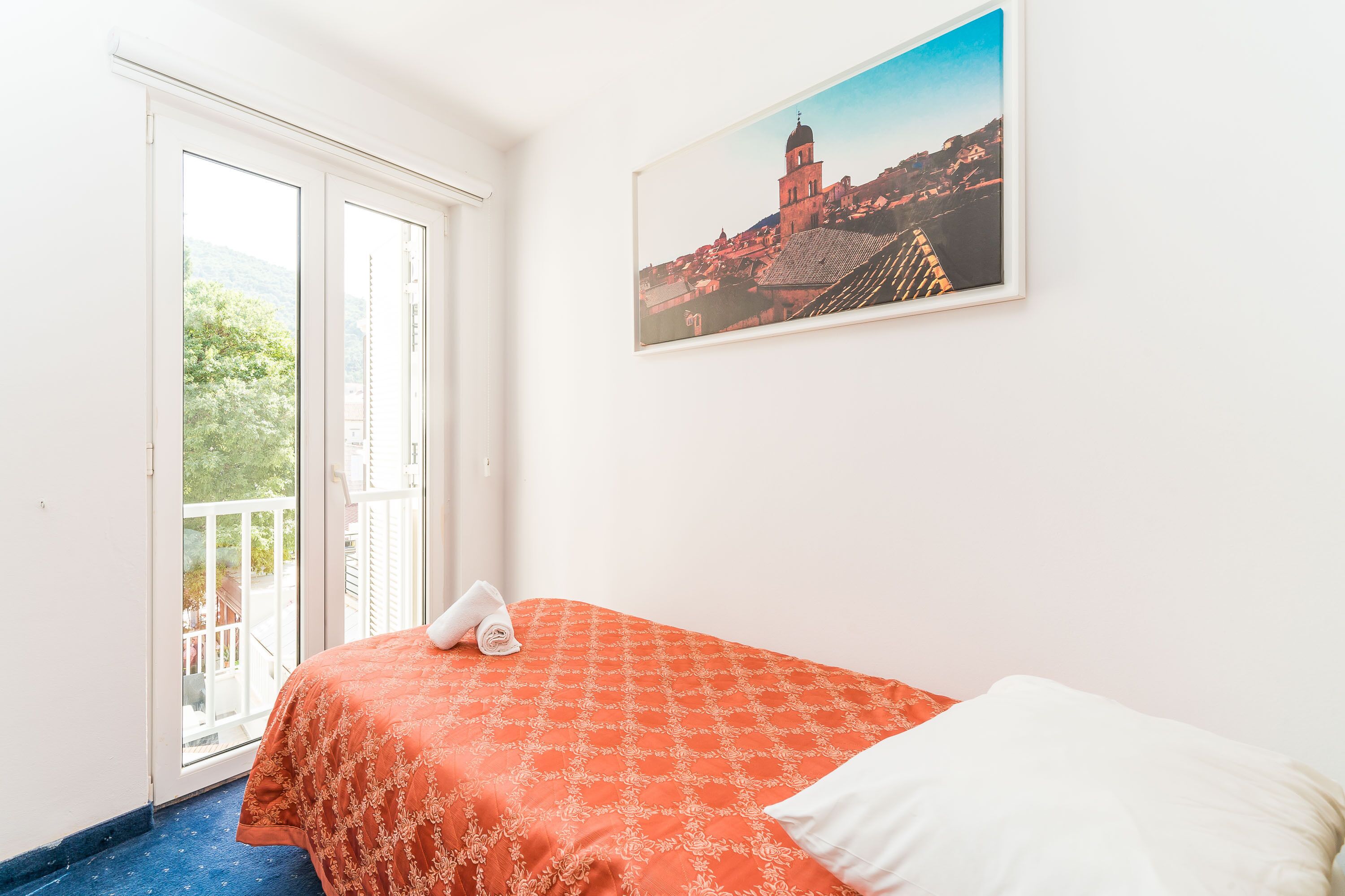 Memory foam beds, minibar, desk, soundproofing