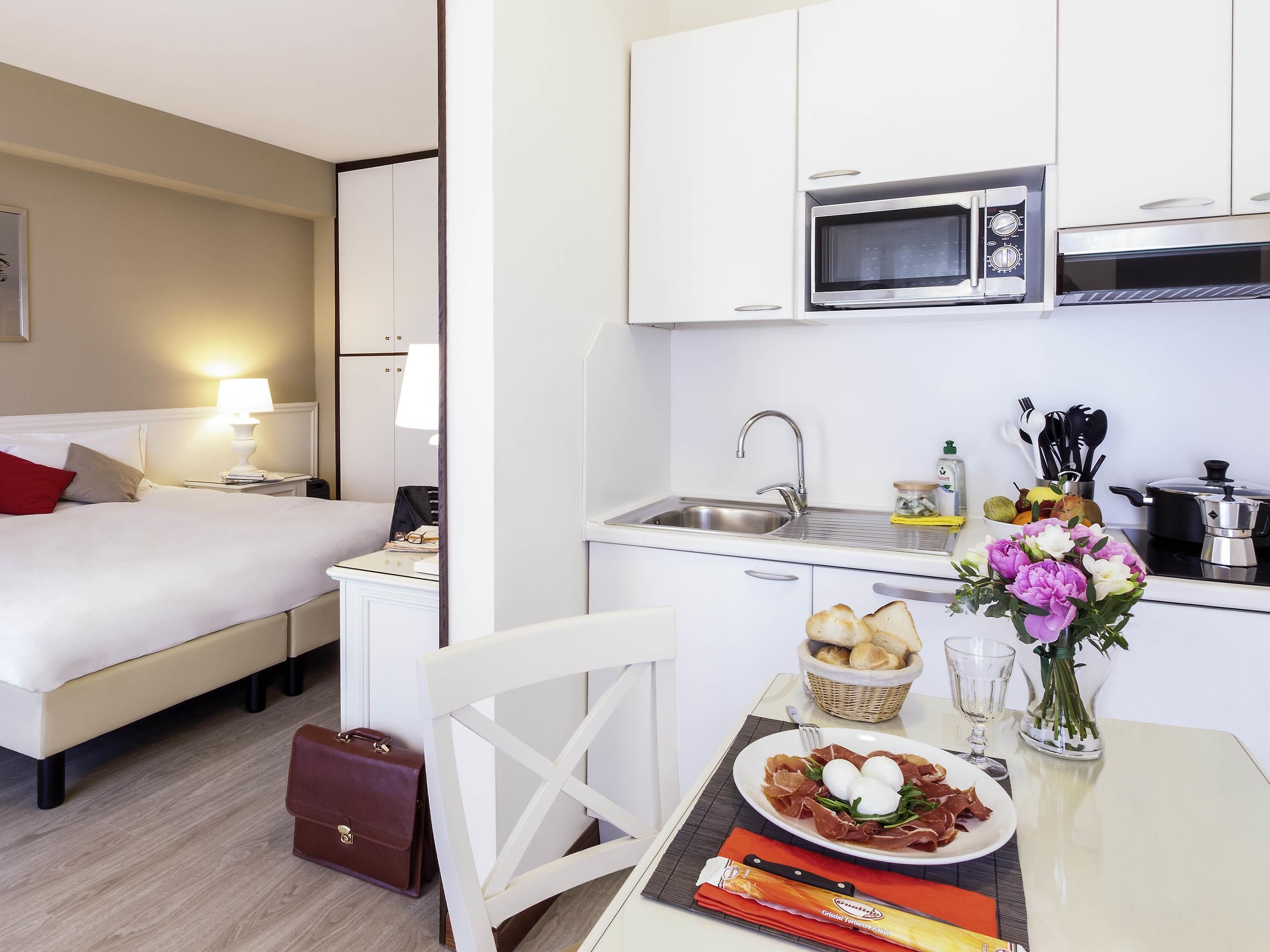 In-room safe, desk, soundproofing, iron/ironing board