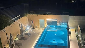 Piscina all'aperto