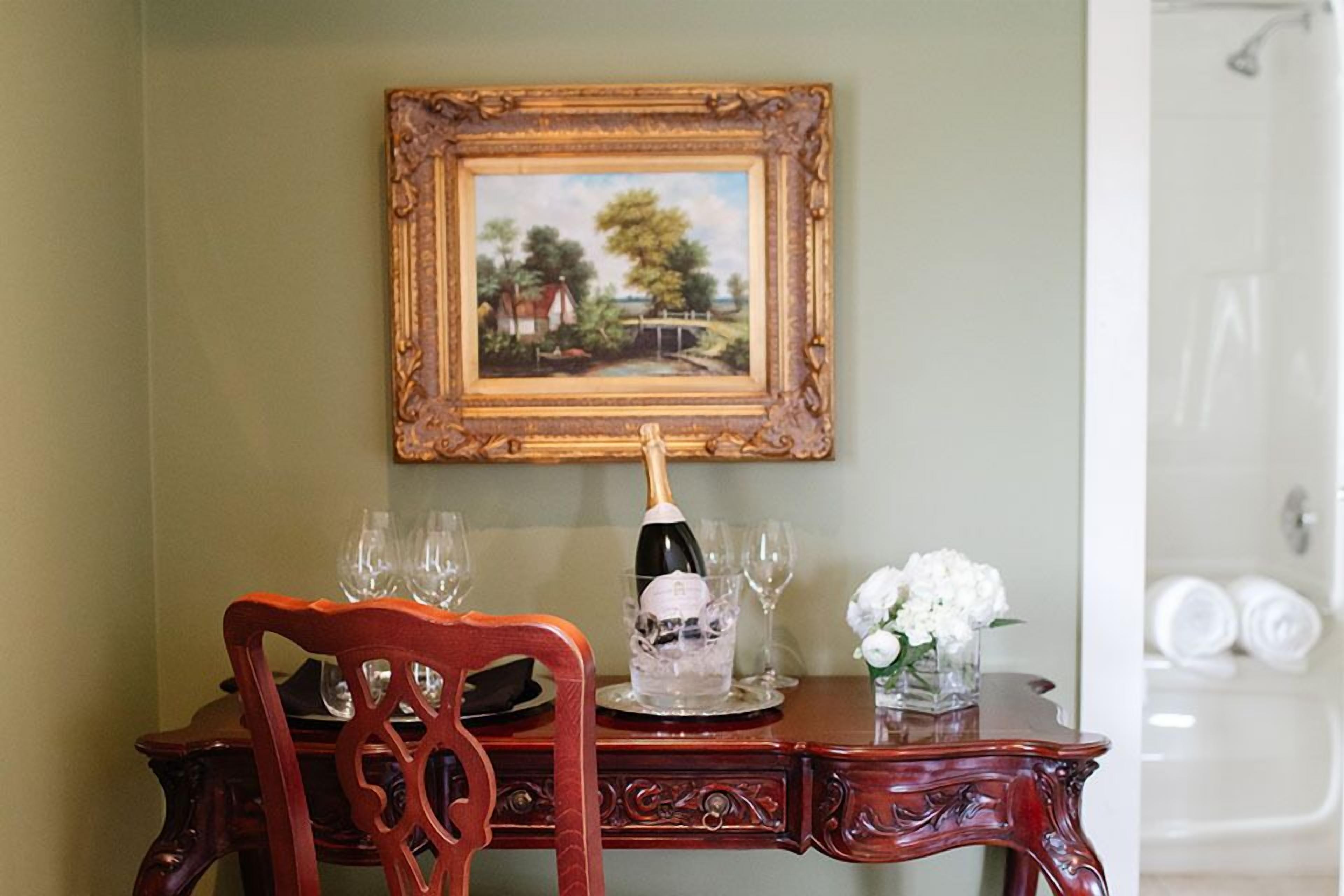 superior room, 1 king bed | 1 bedroom, frette italian sheets, premium bedding, pillow-top beds