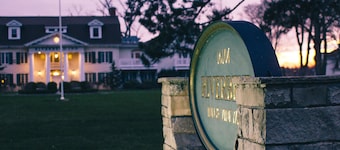 Riverbend Inn and Vineyard