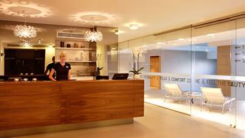 Sauna, hot tub, body treatments, aromatherapy, hot stone massages