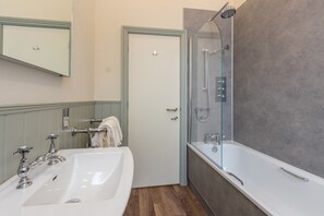 4 Poster Room | Badezimmer