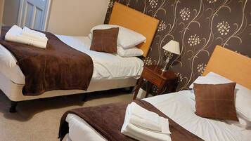 Iron/ironing board, free WiFi, bed sheets