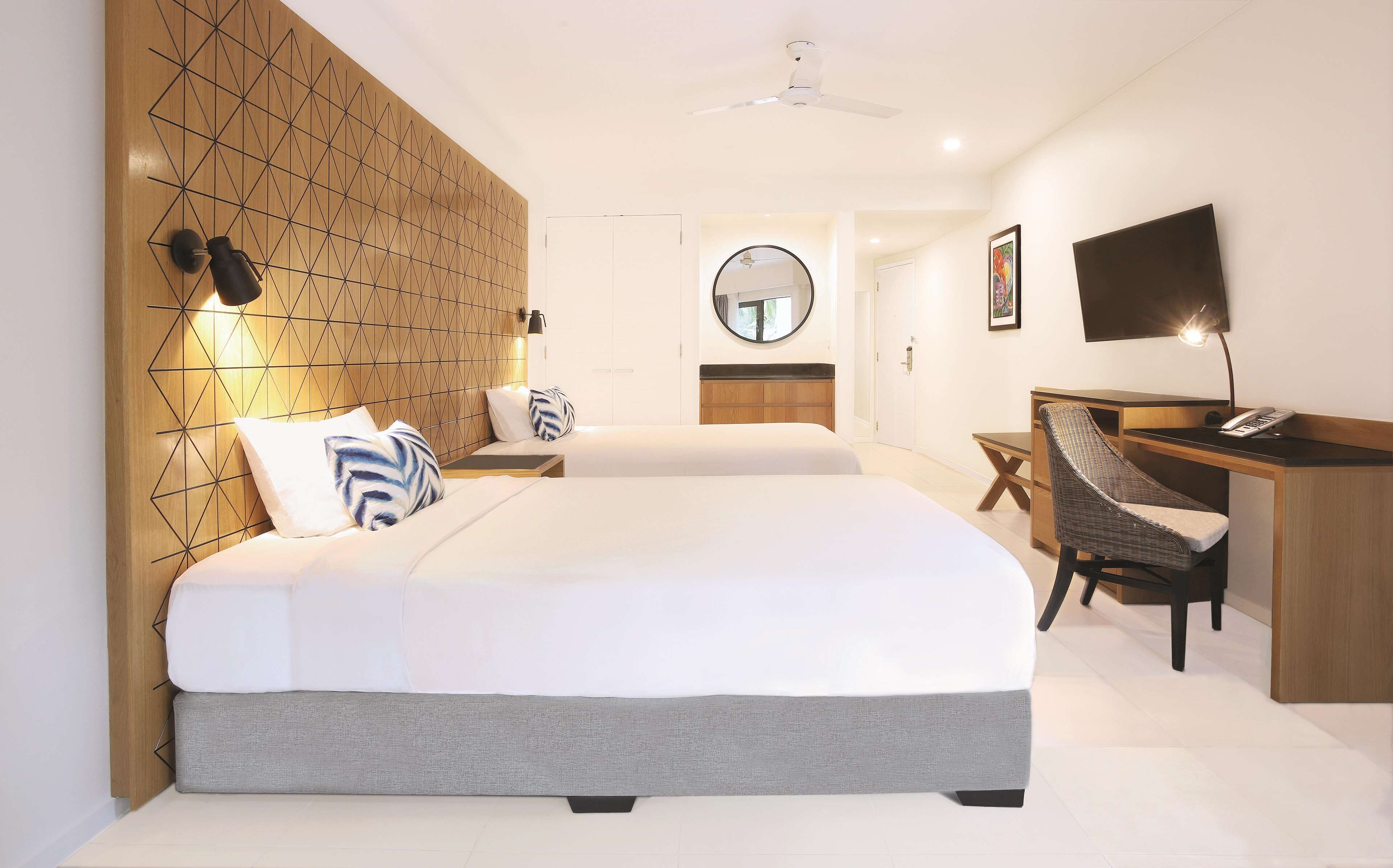 1 bedroom, premium bedding, minibar, in-room safe