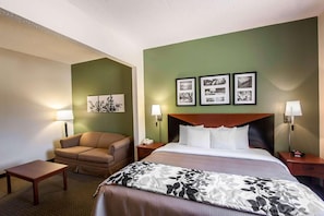 1 bedroom, desk, iron/ironing board, WiFi