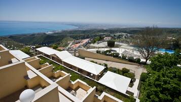 Vue depuis lâhĂ©bergement