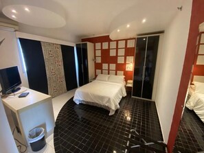 Habitación doble Premium | 1 habitación, minibar, caja de seguridad en la habitación y escritorio
