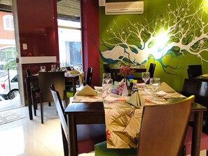 아침 식사, 점심 식사, 저녁 식사 제공, 일식