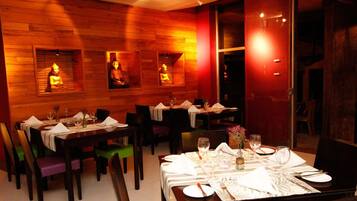 Café da manhã continental todos os dias (BRL 30 por pessoa)