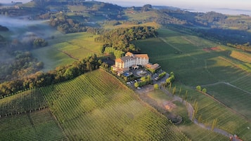 Fachada da propriedade