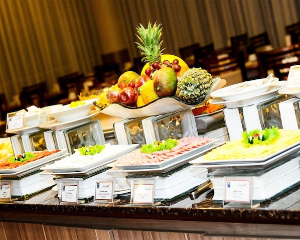 Free daily full breakfast