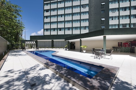 Superior Twin Room | Pool | Outdoor pool, sun loungers