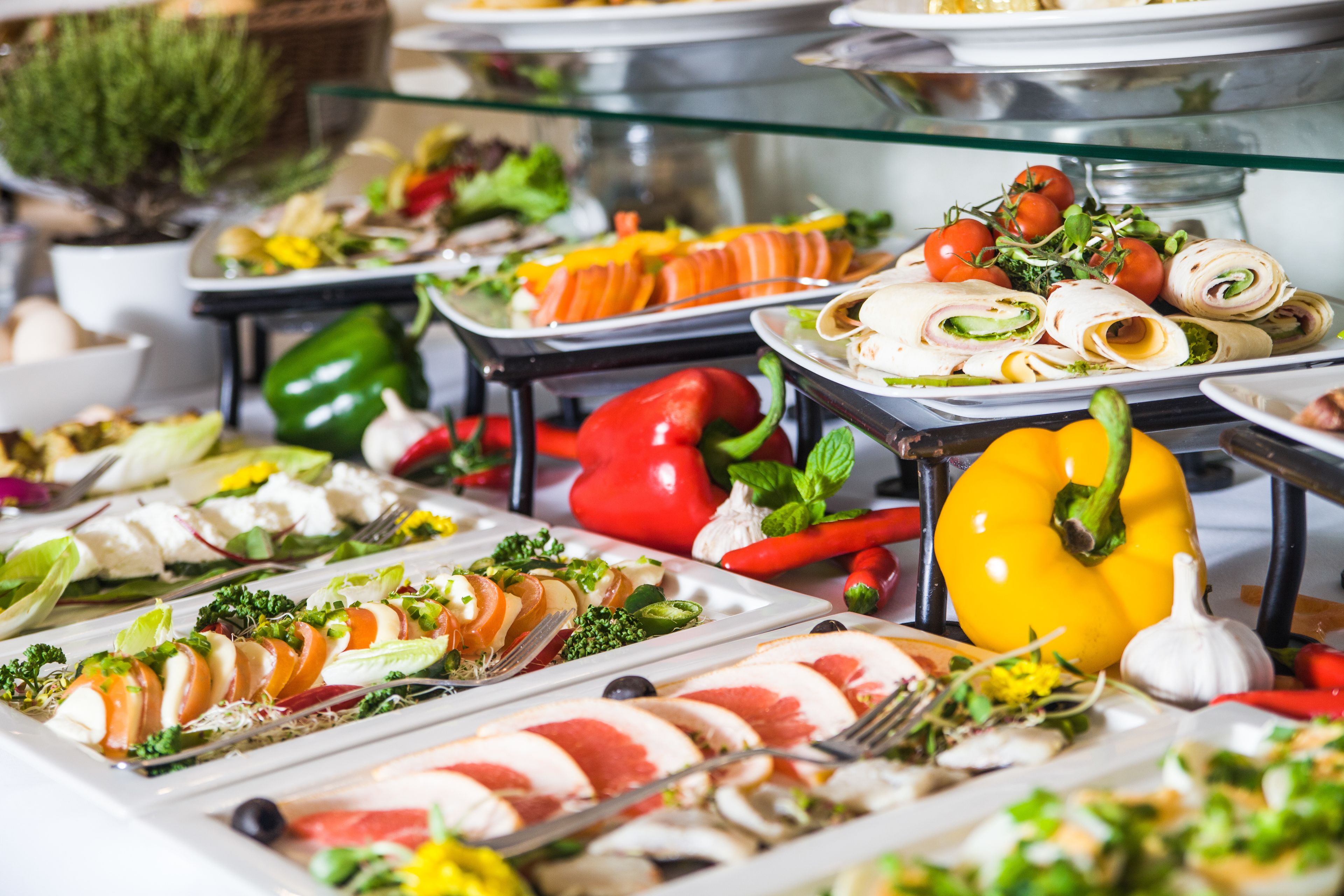 daily continental breakfast (pln 60 per person)