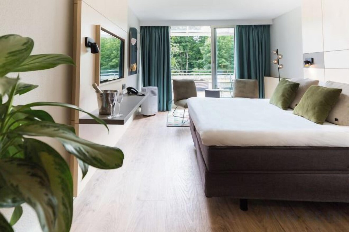 Comfort Room With Spa Access