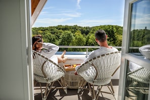 Wellness Suite with sunshower (Including Spa Access)