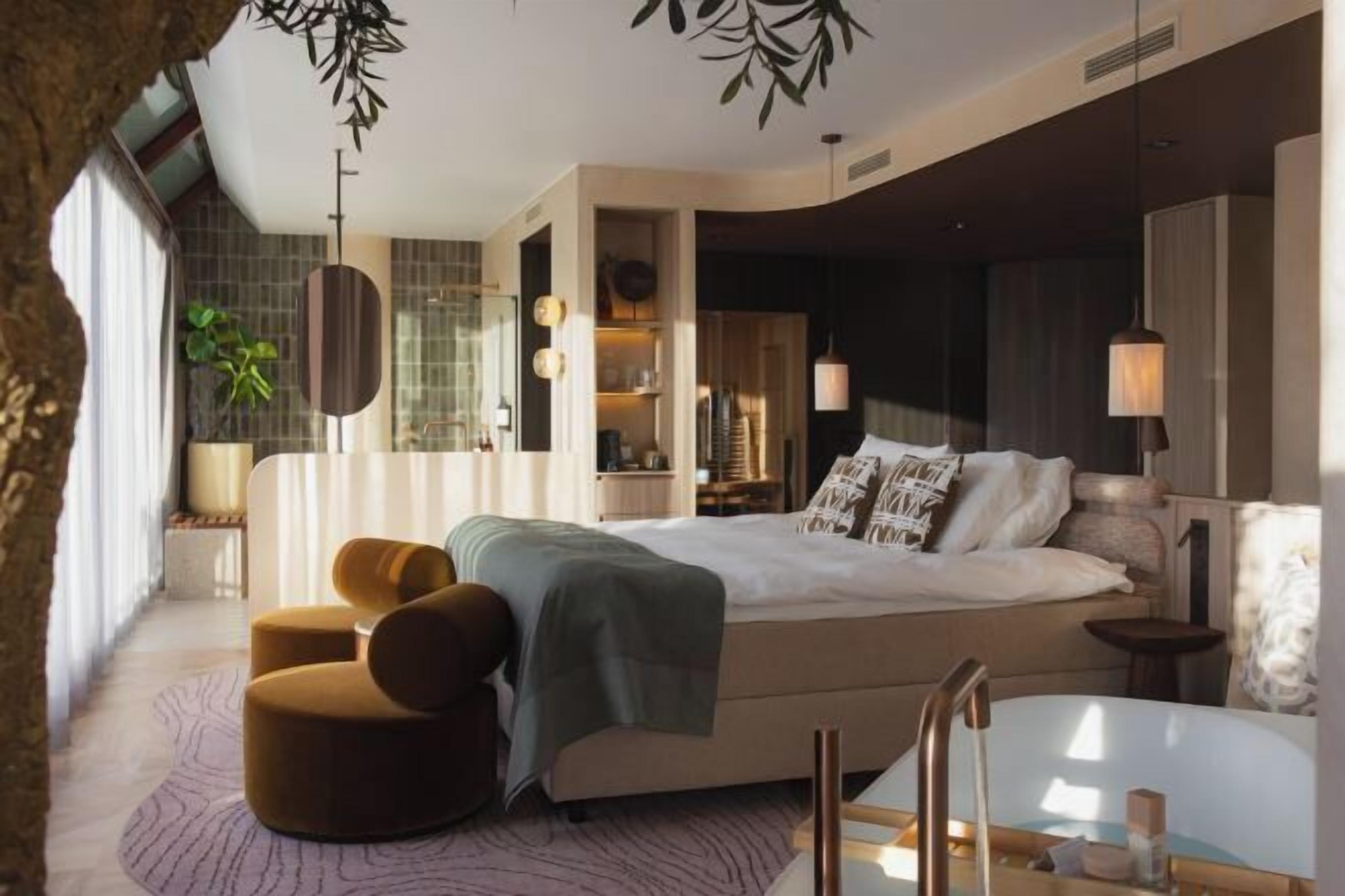 ตู้นิรภัยในห้องพัก, โต๊ะทำงาน, Wi-Fi ฟรี, ผ้าปูที่นอน