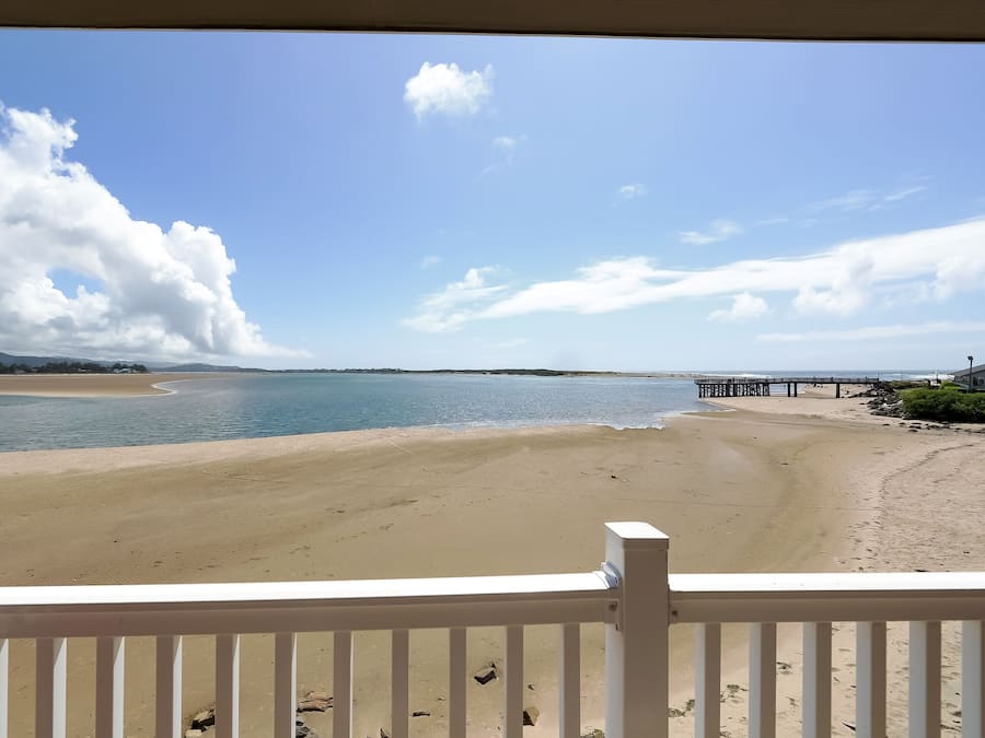 Luxe suite, 1 kingsize bed, bubbelbad, uitzicht op oceaan | Uitzicht op strand/zee