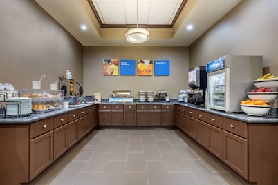 Comfort Inn & Suites North Little Rock McCain Mall