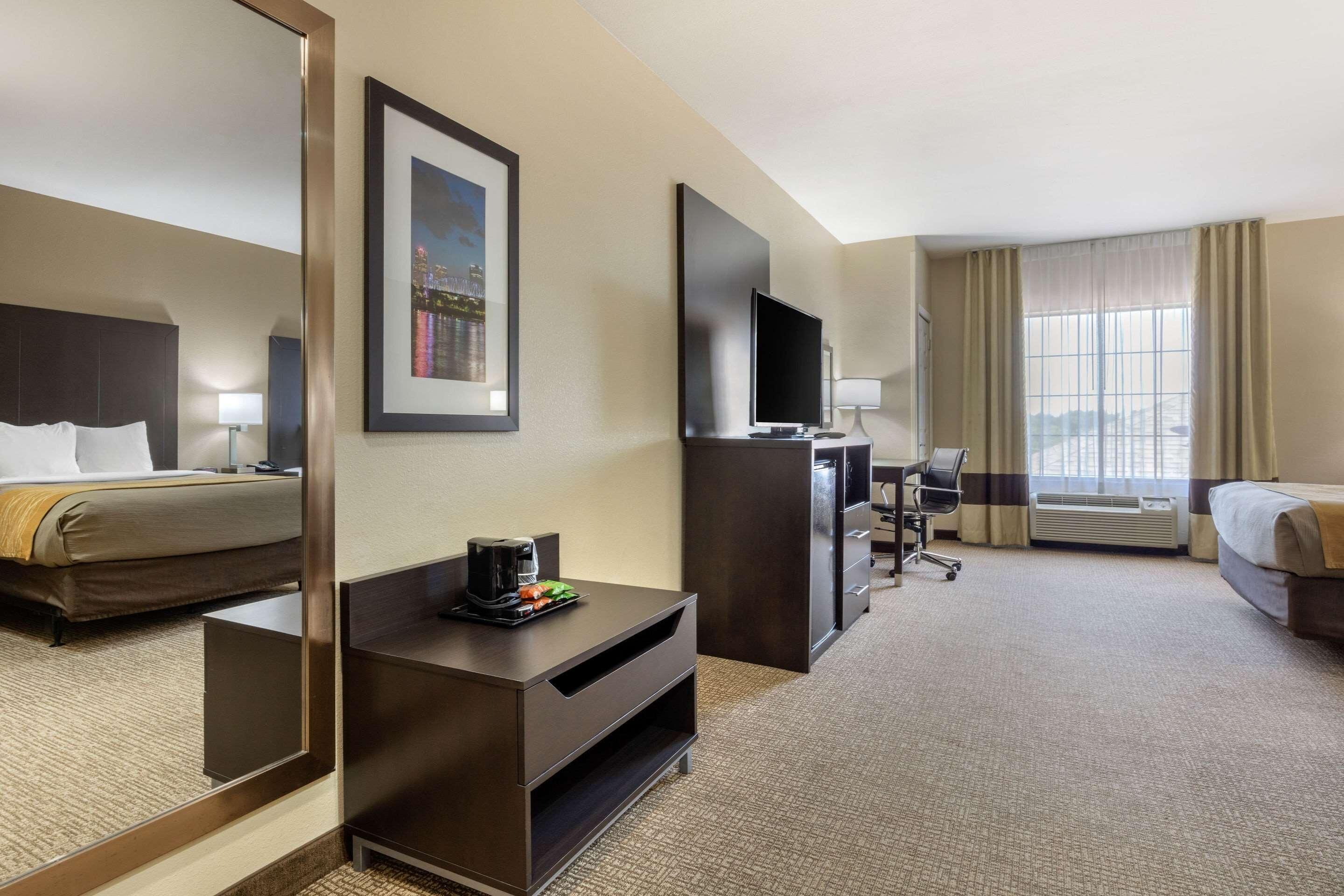 Individually furnished, desk, laptop workspace, blackout curtains
