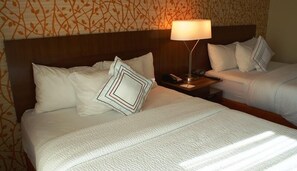 Bureau, espace de travail pour ordinateur portable