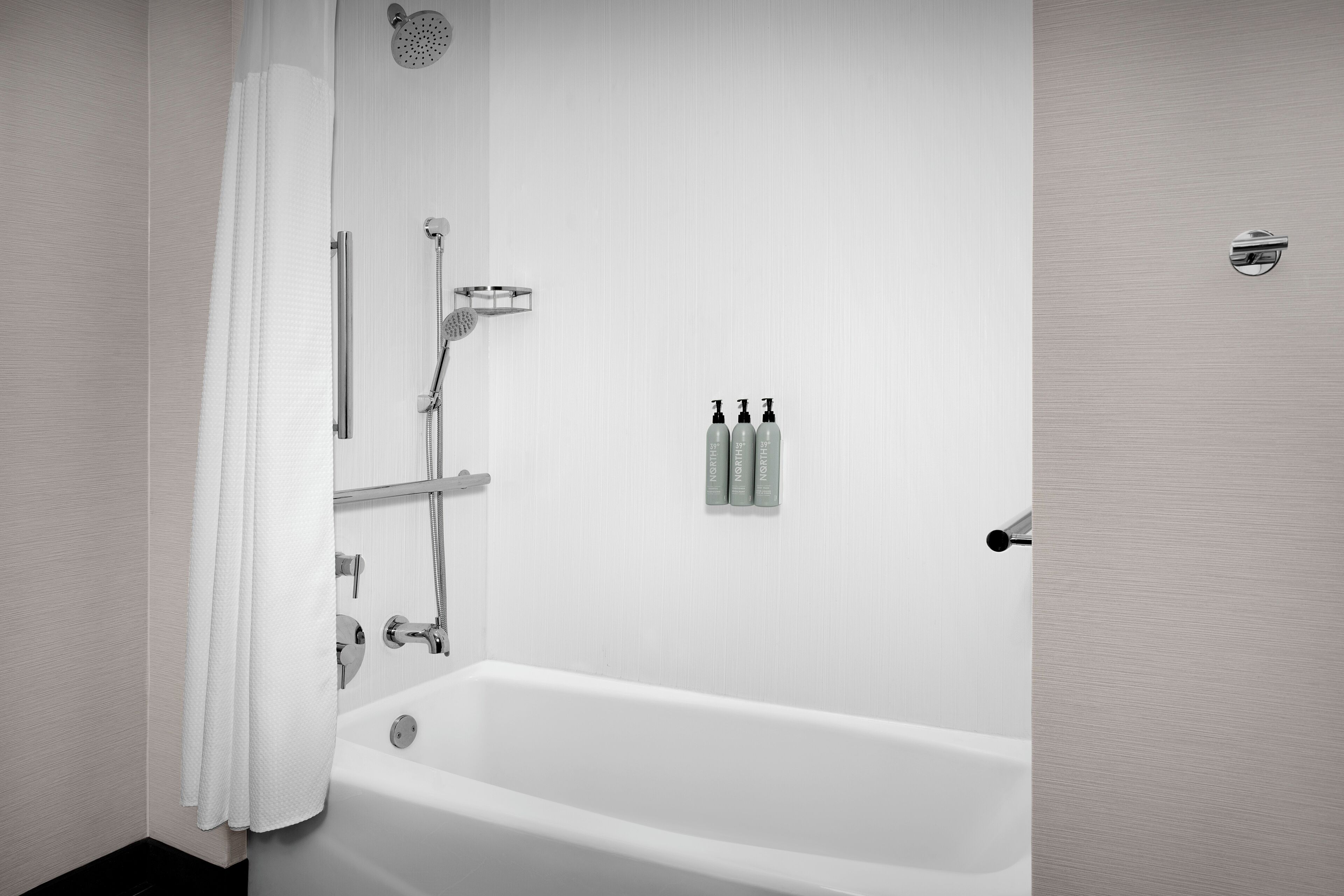 1 bedroom, premium bedding, desk, laptop workspace