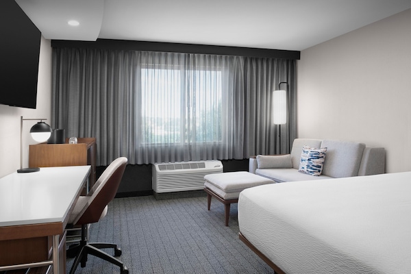 1 habitación, ropa de cama de alta calidad y escritorio