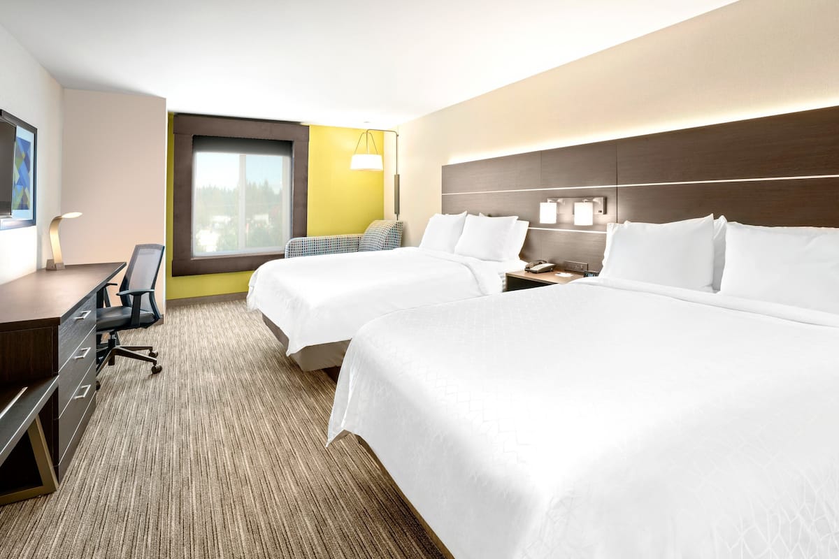 1 bedroom, in-room safe, desk, iron/ironing board