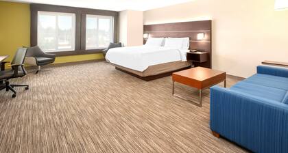 Holiday Inn Express & Suites Marysville by IHG