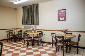 Gratis kontinental frukost varje dag 