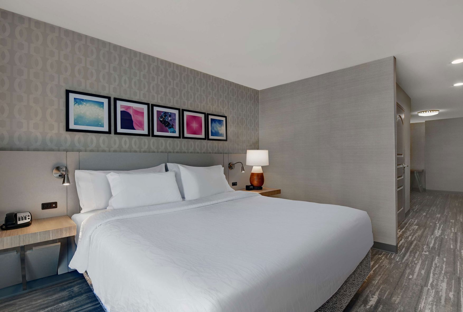 Hypo-allergenic bedding, in-room safe, desk, laptop workspace
