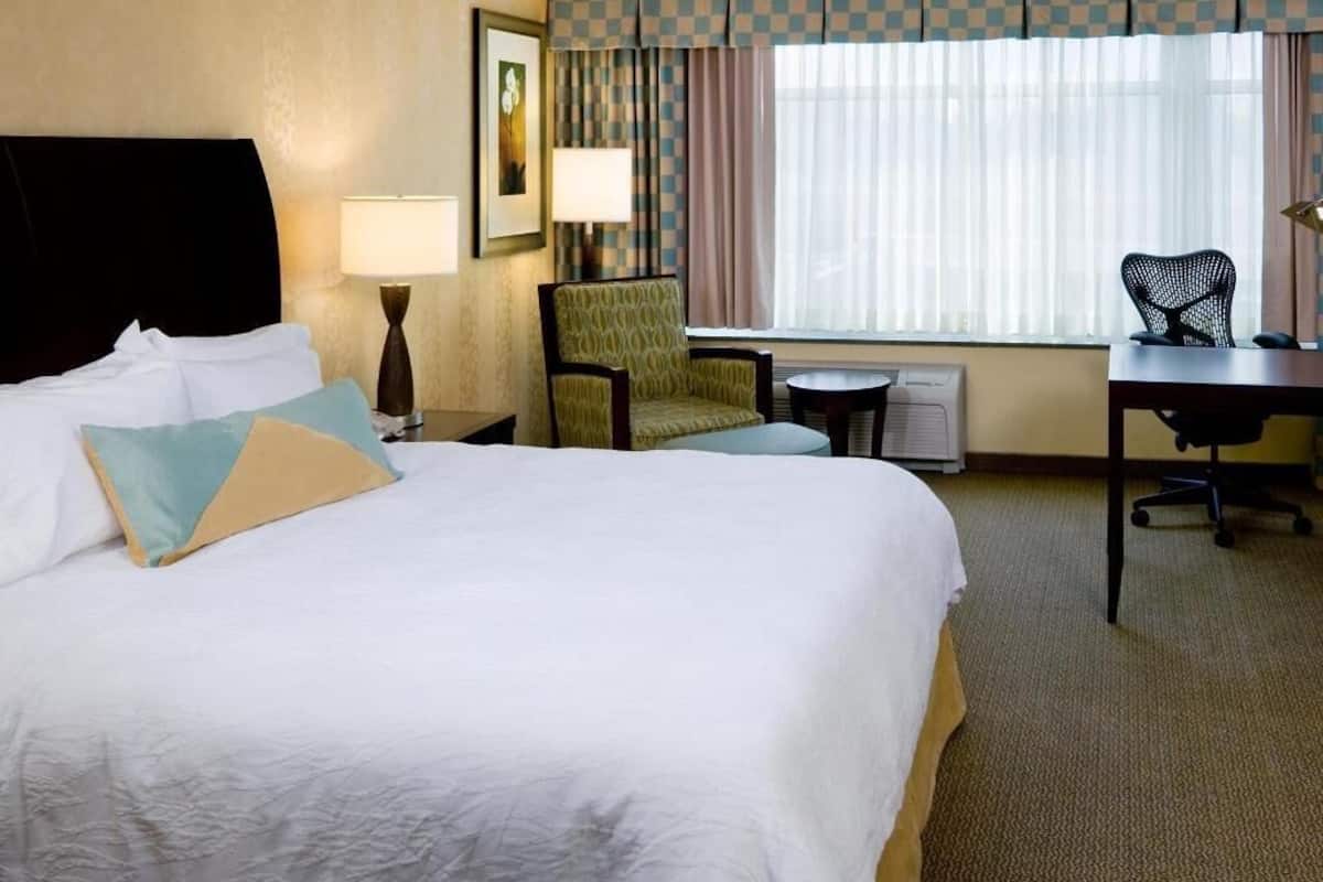 In-room safe, desk, iron/ironing board, free cots/infant beds